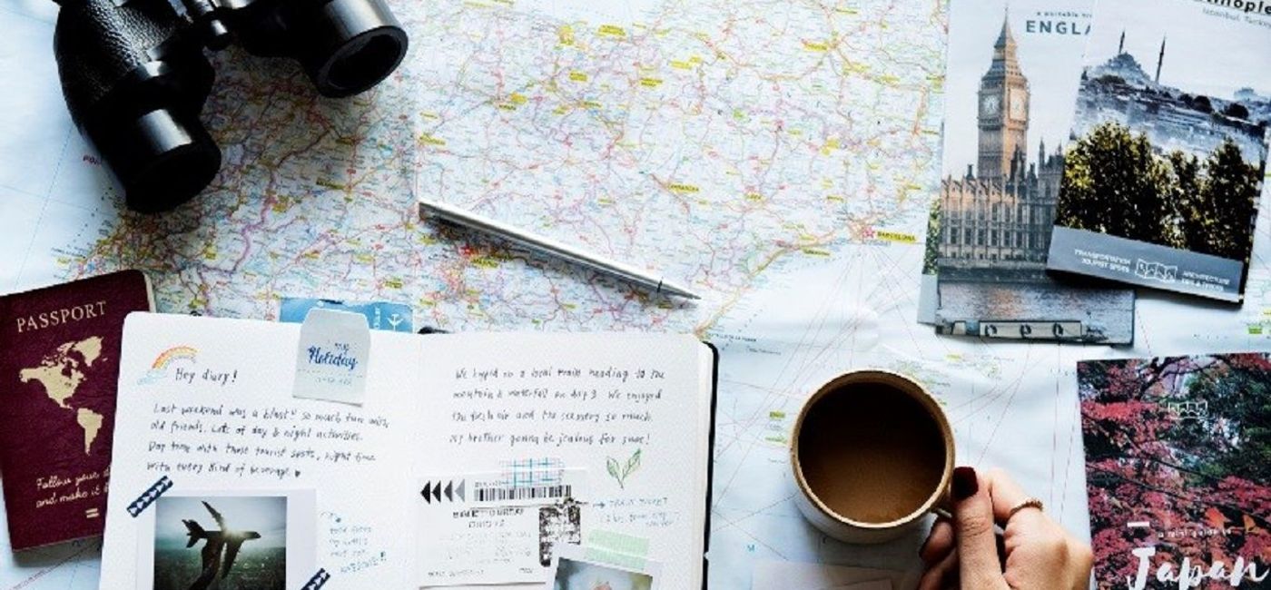 Image: Planning travel. (photo courtesy Allianz Global Assistance) (Allianz Media License)
