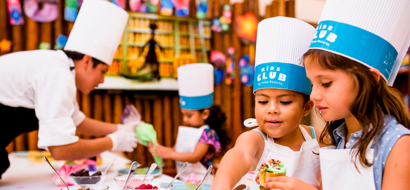 Image: PHOTO: Kids at Velas Resorts Kids Club. (photo via Velas Resorts)