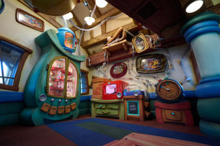 Goofy's Playhouse at Mickey's Toontown Disneyland
