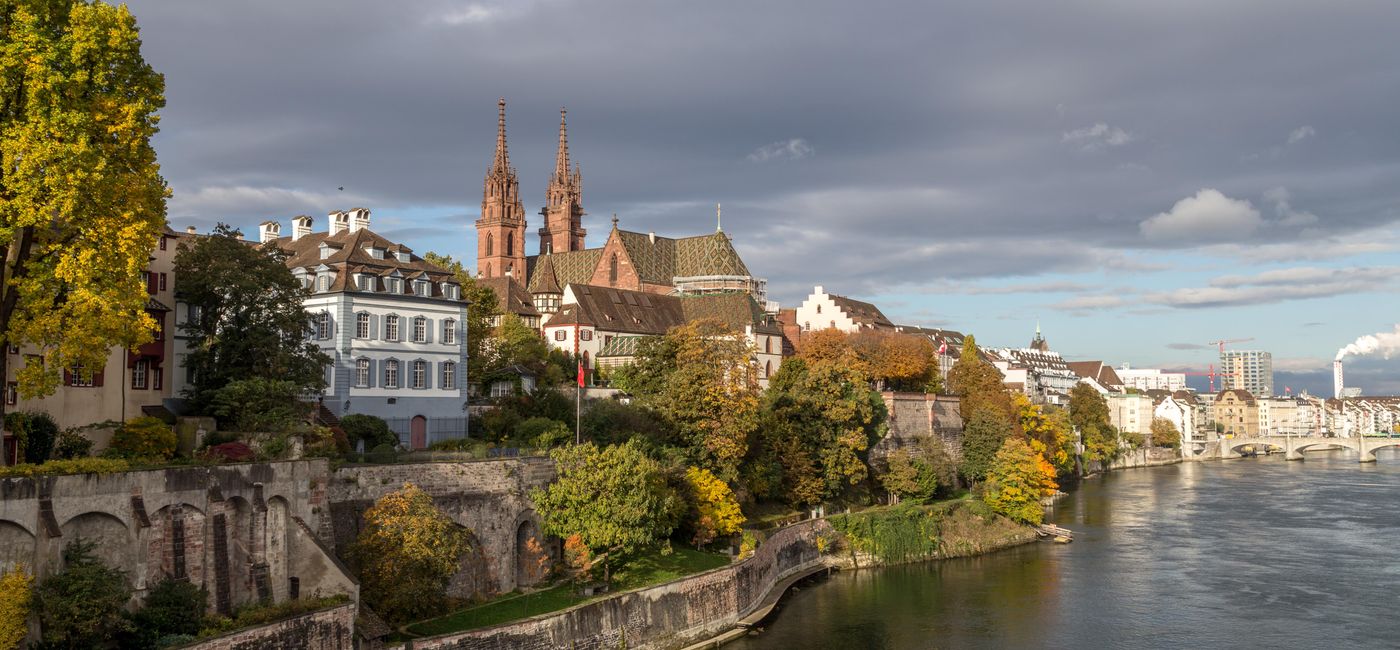 Image: Panoramic view of the city with the Minster and the river Rhine (photo via olli0815 / iStock / Getty Images Plus)