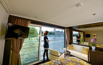 Avalon Expression river cruise ship Panorama Suite