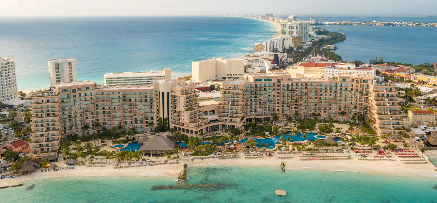 Image: Grand Fiesta Americana Coral Beach All Inclusive SPA Resort in Cancun. (photo via La Coleccion Resorts by Fiesta Americana)