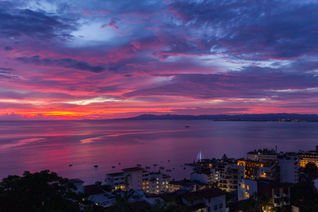 Atardecer en Puerto Vallarta.
