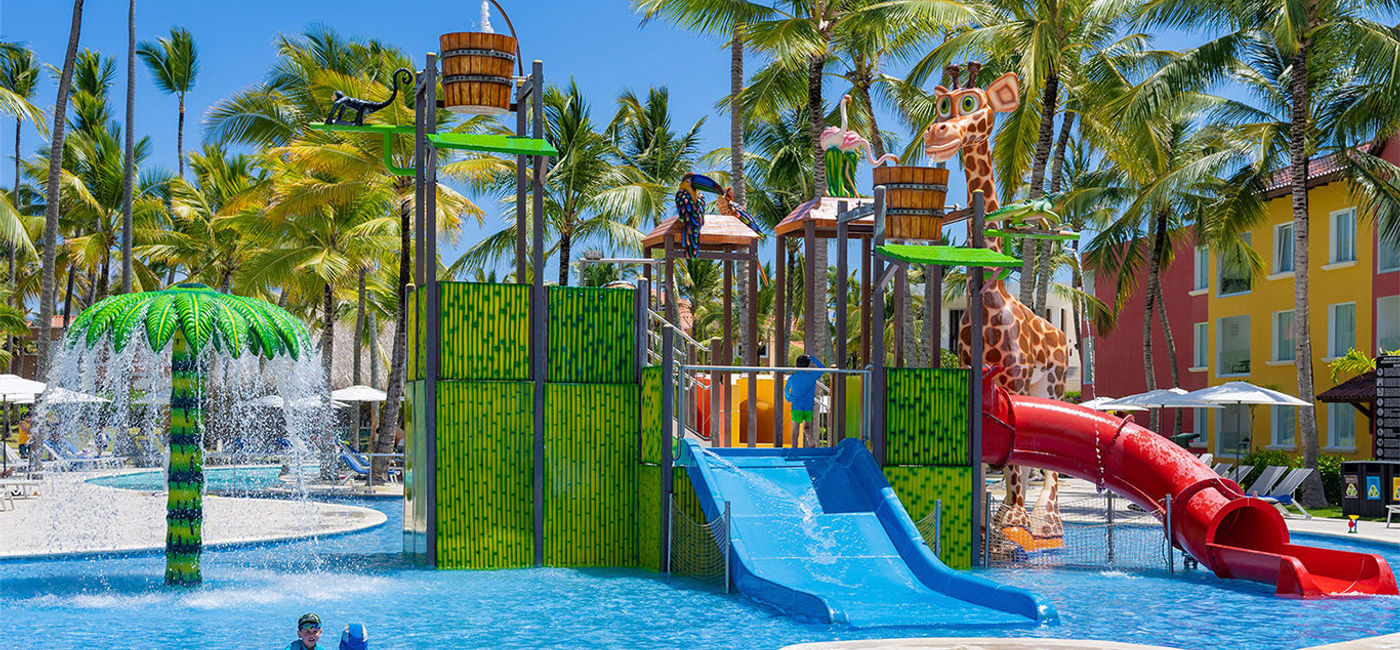 Image: Kids pool and play area at Tropical Deluxe Princess (photo courtesy Princess Hotels & Resorts)