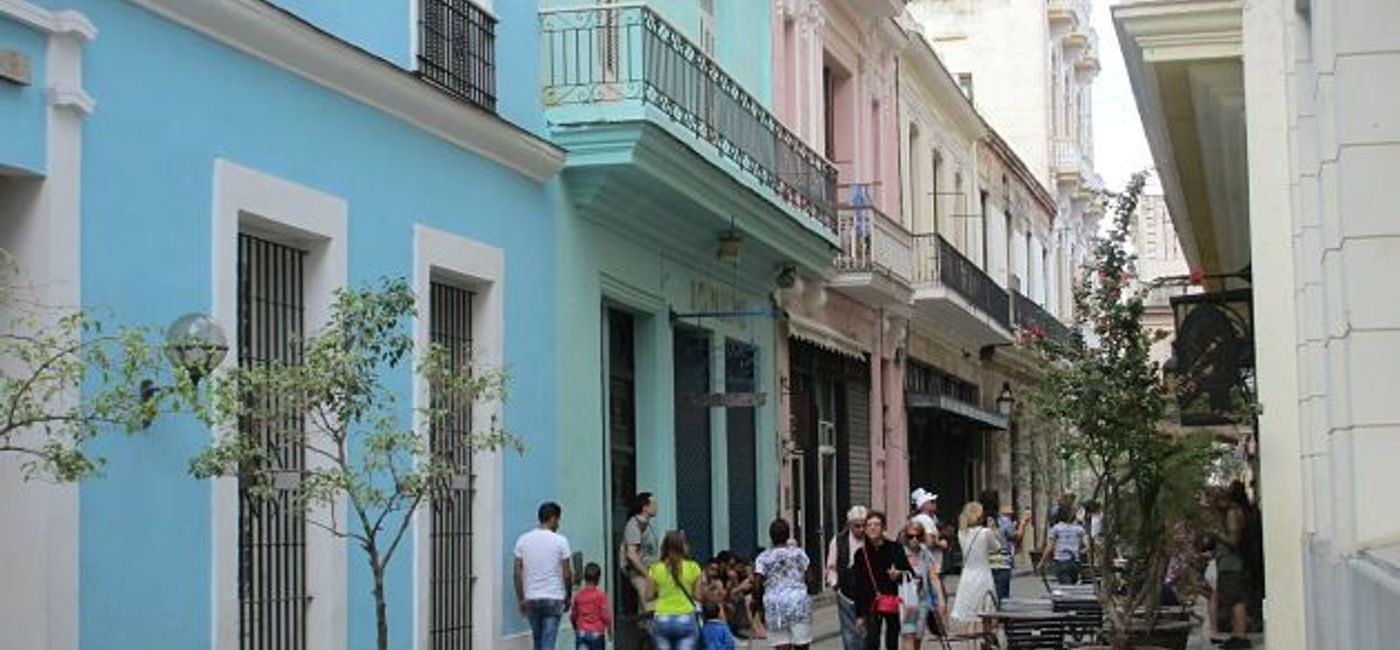 Image: PHOTO: A Colorful Cuba streetscape. (photo by David Cogswell)