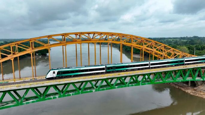 Maya Train. Maya Train.