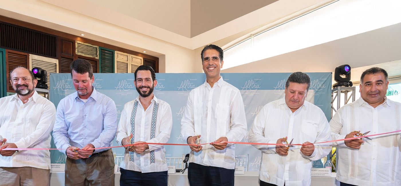 Image: Playa Hotels & Resorts and Wyndham Hotels & Resorts celebrate the ribbon cutting for Wyndham Alltra Cancun. (photo via Playa Hotels & Resorts)