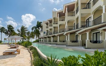 Hyatt Zilara Riviera Maya swim-up beach view.
