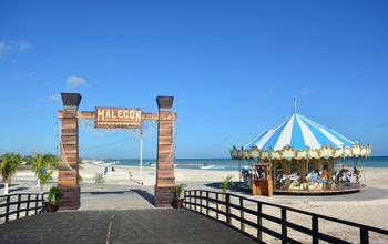 Malecón del puerto de Progreso en Yucatán. (Foto de  SEFOTUR)
