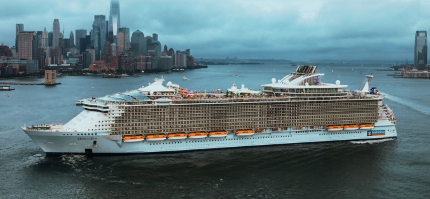 Photo: The iconic Oasis of the Seas setting sail from the New York area in advance of its Big Apple debut on Sept. 5. The game-changing ship will be the largest ever to call the region home. (Photo: Royal Caribbean)