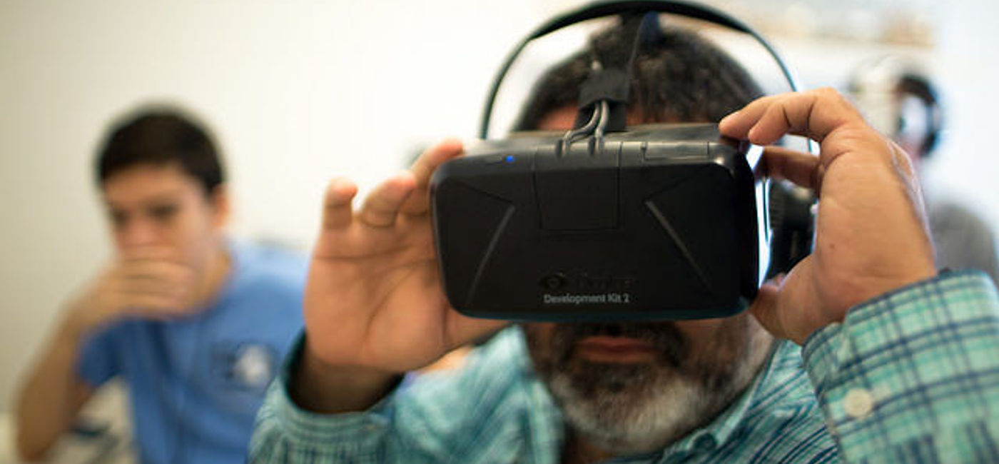Image: PHOTO: Virtual Reality is ready for the spotlight. (Photo via Flickr/ Knight Center for Journalism in the Americas) (Flickr  Knight Center for Journalism in the Americas)
