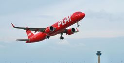 PLAY, low-cost airlines, cheap airlines, Icelandic airlines