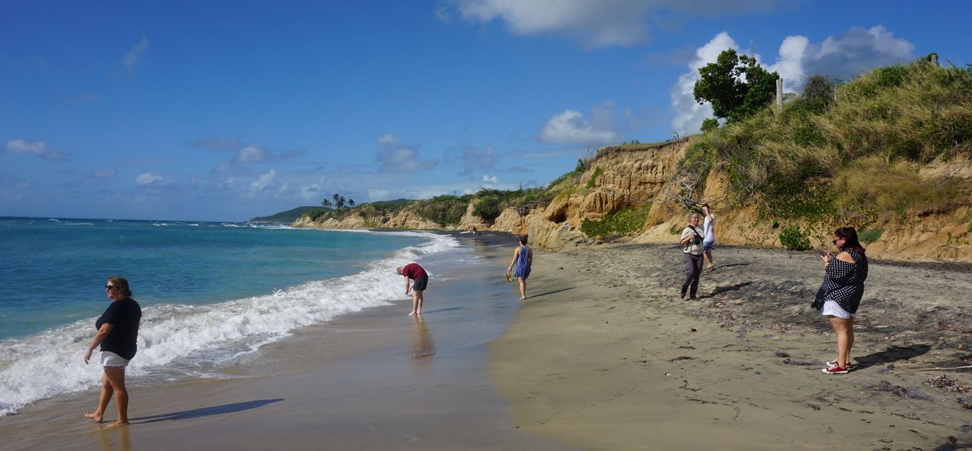 Image: Puerto Rico's government is offering vaccination services in locations including Vieques. (Photo by Brian Major)
