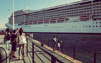 MSC Meraviglia at the dock
