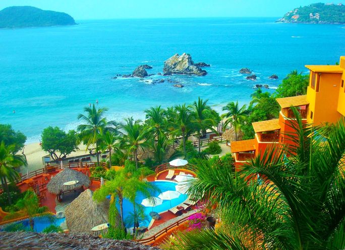 Magnificent bay views in Zihuatanejo Magnificent bay views in Zihuatanejo