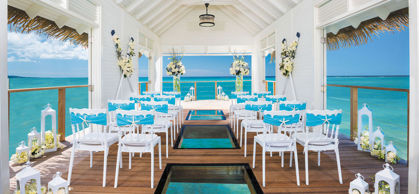 Image: PHOTO: Sandals offers virtual wedding planning and streaming. (photo via Sandals Resorts)