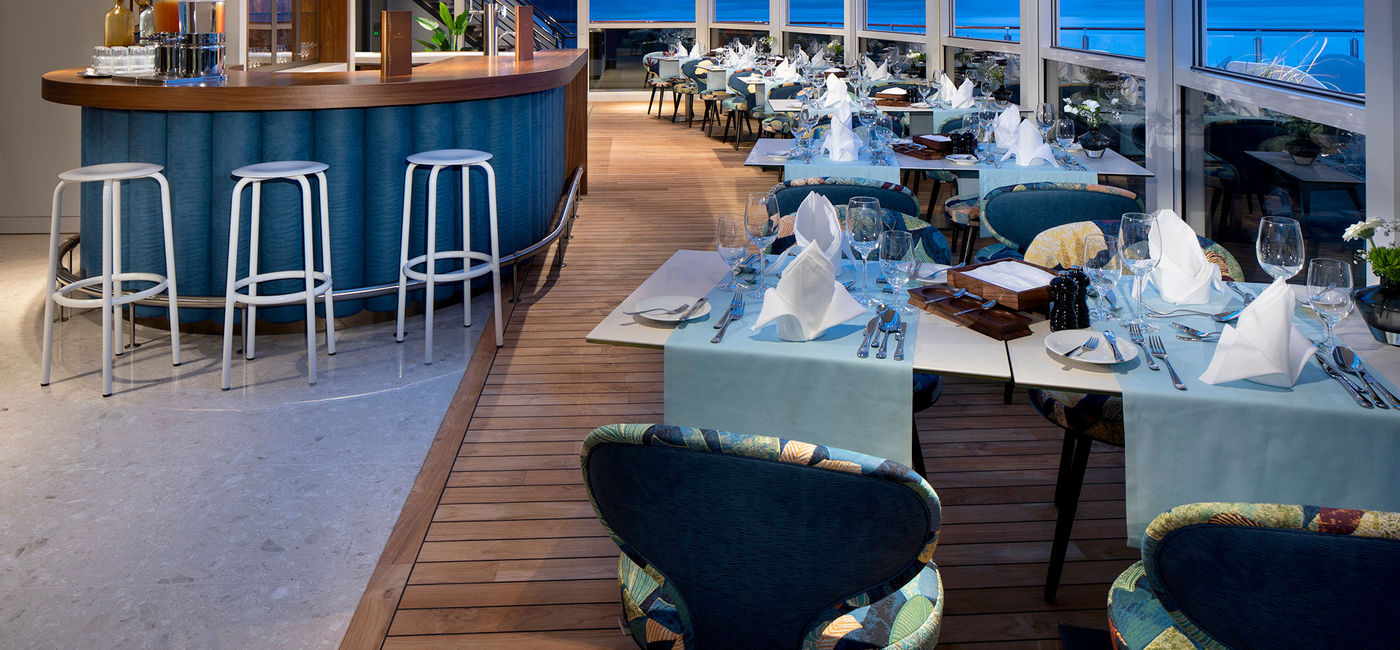 Image: PHOTO: The spiffy dining area on the new, extra-wide AmaMagna river ship. (photo via AmaWaterways (AmaWaterways)