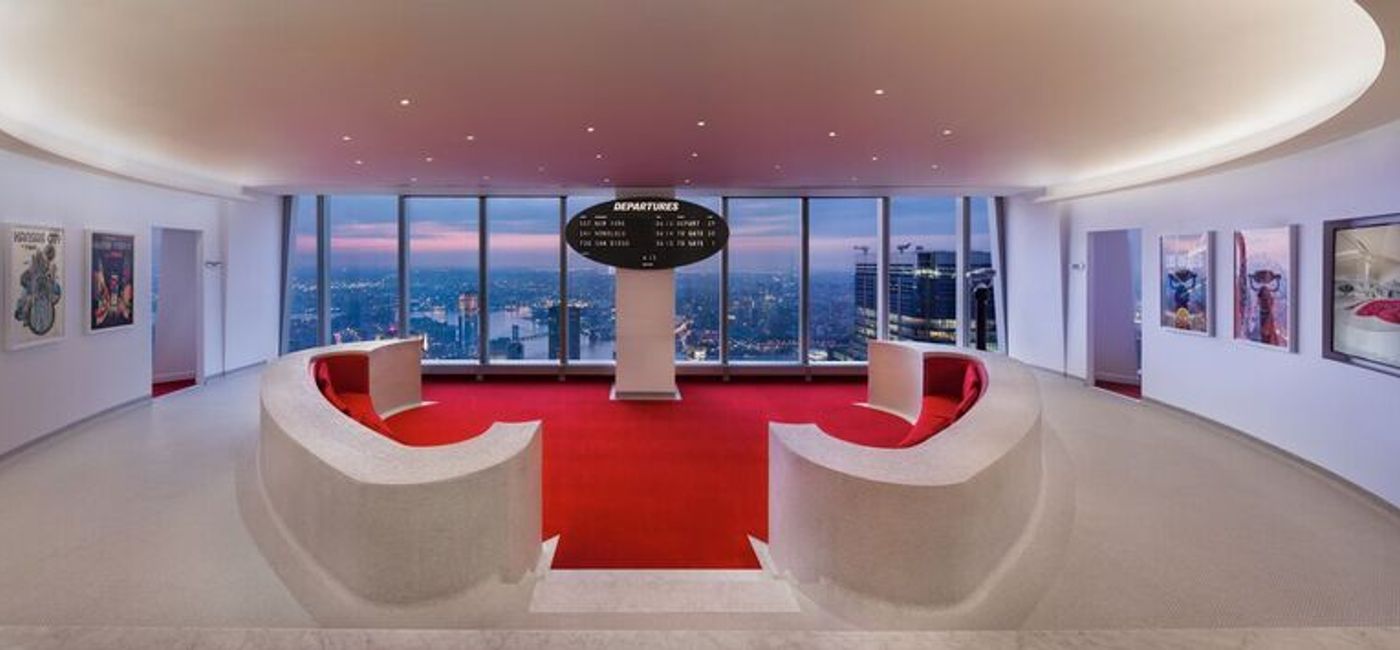 Image: PHOTO: TWA Lounge at One World Trade Center. (photo by Jesse David Harris/courtesy of TWA Hotel)