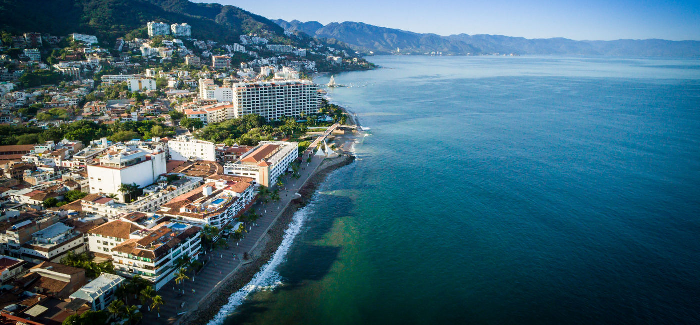 Image: Vista aérea de Puerto Vallarta, México. (Photo Credit: Oficina de Turismo de Puerto Vallarta)