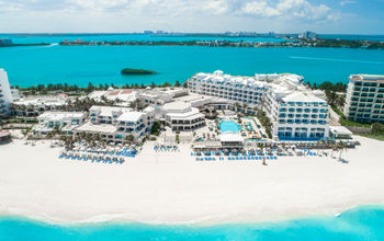 Aerial view of Wyndham Alltra Cancun