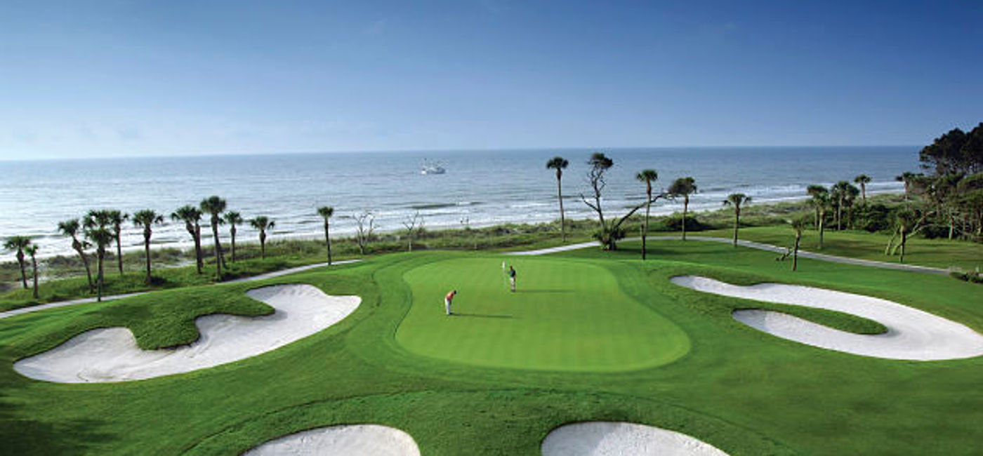 Image: PHOTO: Robert Trent Jones Course, Hole 10, Palmetto Dunes, Hilton Head Island. (photo courtesy of the Hilton Head Island Visitor and Convention Bureau) 