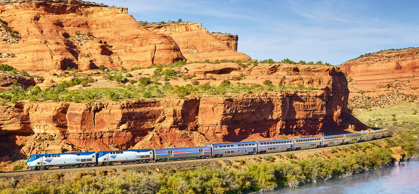 Image: Amtrak's California Zephyr Train. (photo via Railbookers)