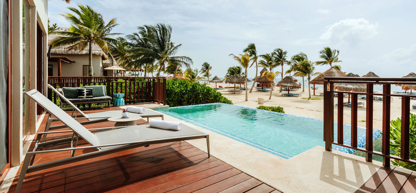 Image: PHOTO: Beach Front Casita Suite (Courtesy of Fairmont Mayakoba)