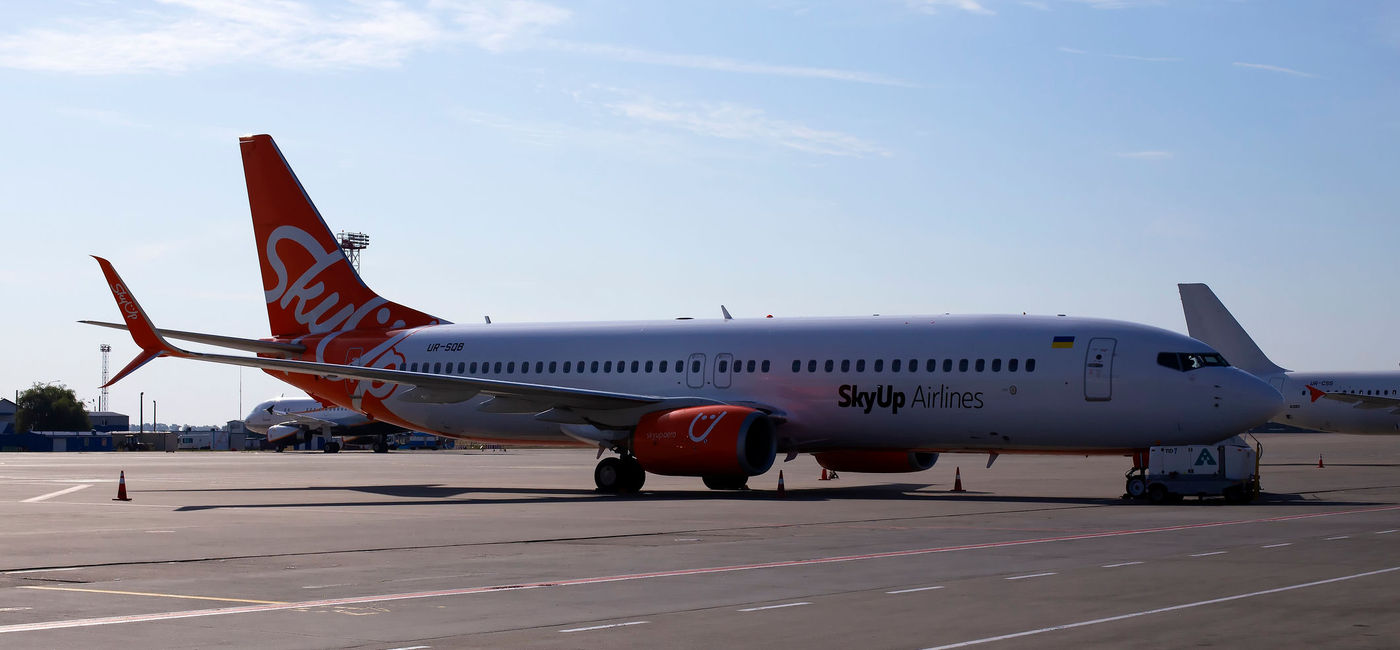 Image: PHOTO: A SkyUp Airlines Boeing 737-800 aircraft like this one was taxiing across the tarmac at Sharm El Sheikh International Airport when its landing gear caught fire. (photo via Nimdamer/iStock Editorial/Getty Images Plus)