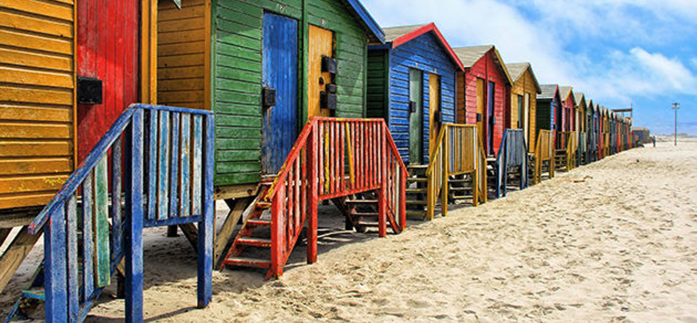 Image: PHOTO: Muizenberg beach cottages, South Africa (photo via Pixabay/Greg Montani)