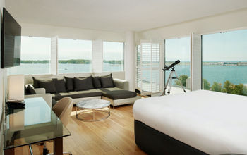 Radisson Blu Toronto Downtown