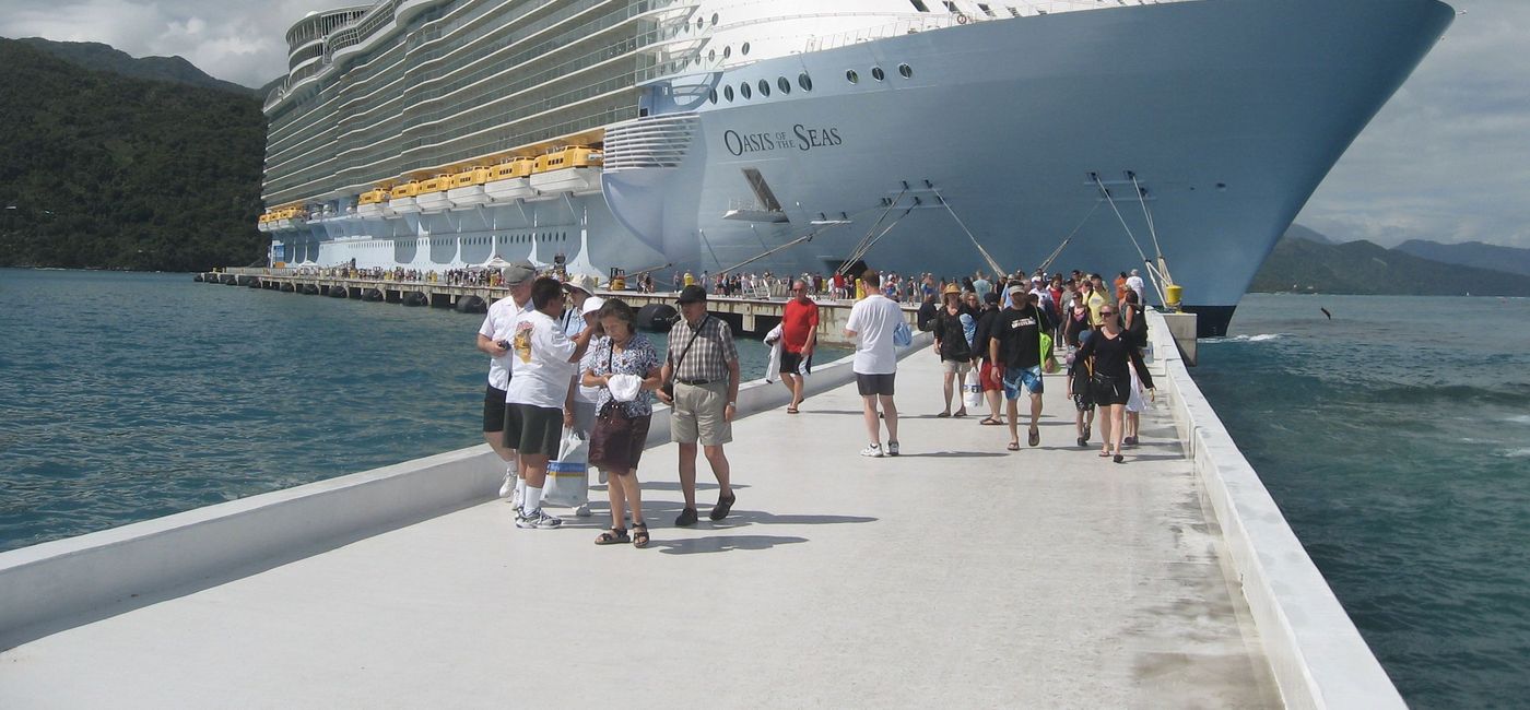 Image: Royal Caribbean's Oasis-class ships are the industry's largest. (Photo by Brian Major).