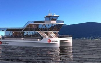 Huritgruten catamaran cruise