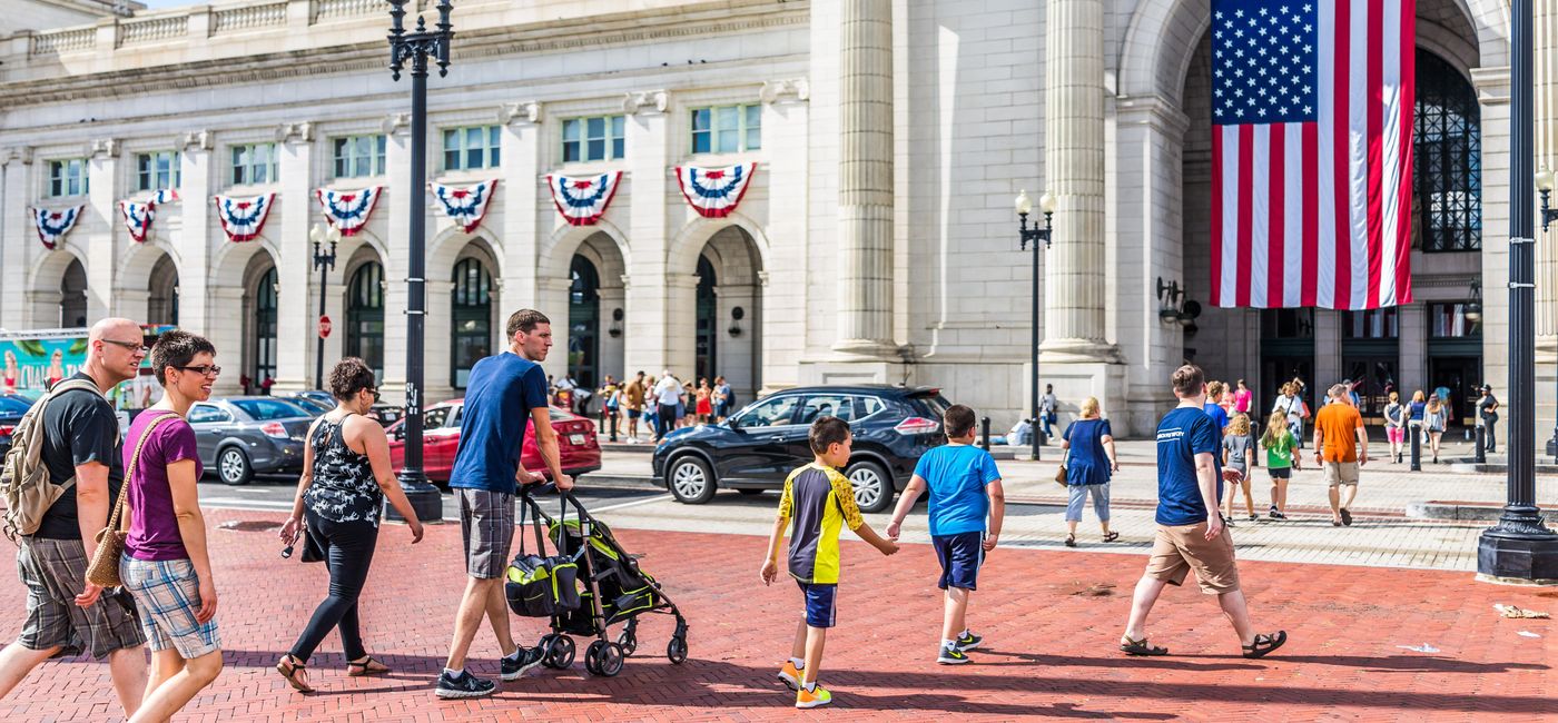 Image: PHOTO: Families crossing the road at Union Station in Washington, DC. (photo via krblokhin/iStock Editorial/Getty Images Plus)