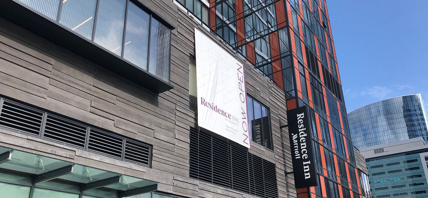 Image: PHOTO: The recently-opened Residence Inn Calgary Downtown/Beltline District is an urban version of a long-stay hotel property. (Photo by Paul Heney) (Photo by Paul Heney.)