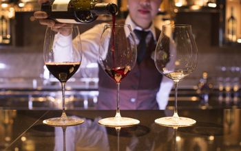 Norwegian Cruise Line, NCL, Winemaker, wines, alcoholic, drinks, Mondavi, tasting, pouring