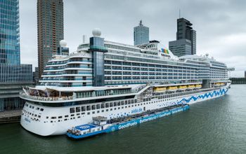 AIDAprima being bunkered with biofuel in Rotterdam.