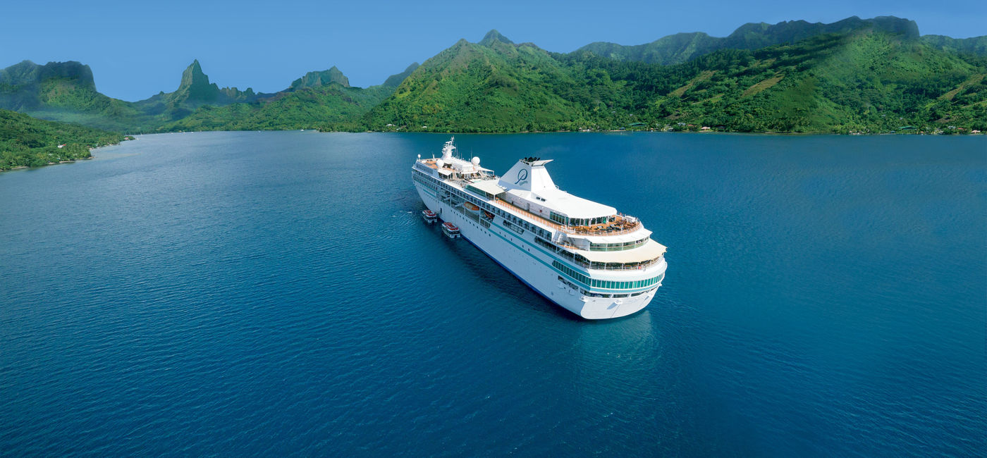 Image: PHOTO: Aerial shot of a Paul Gauguin cruise in the South Pacific (Photo courtesy of Paul Gauguin Cruises)