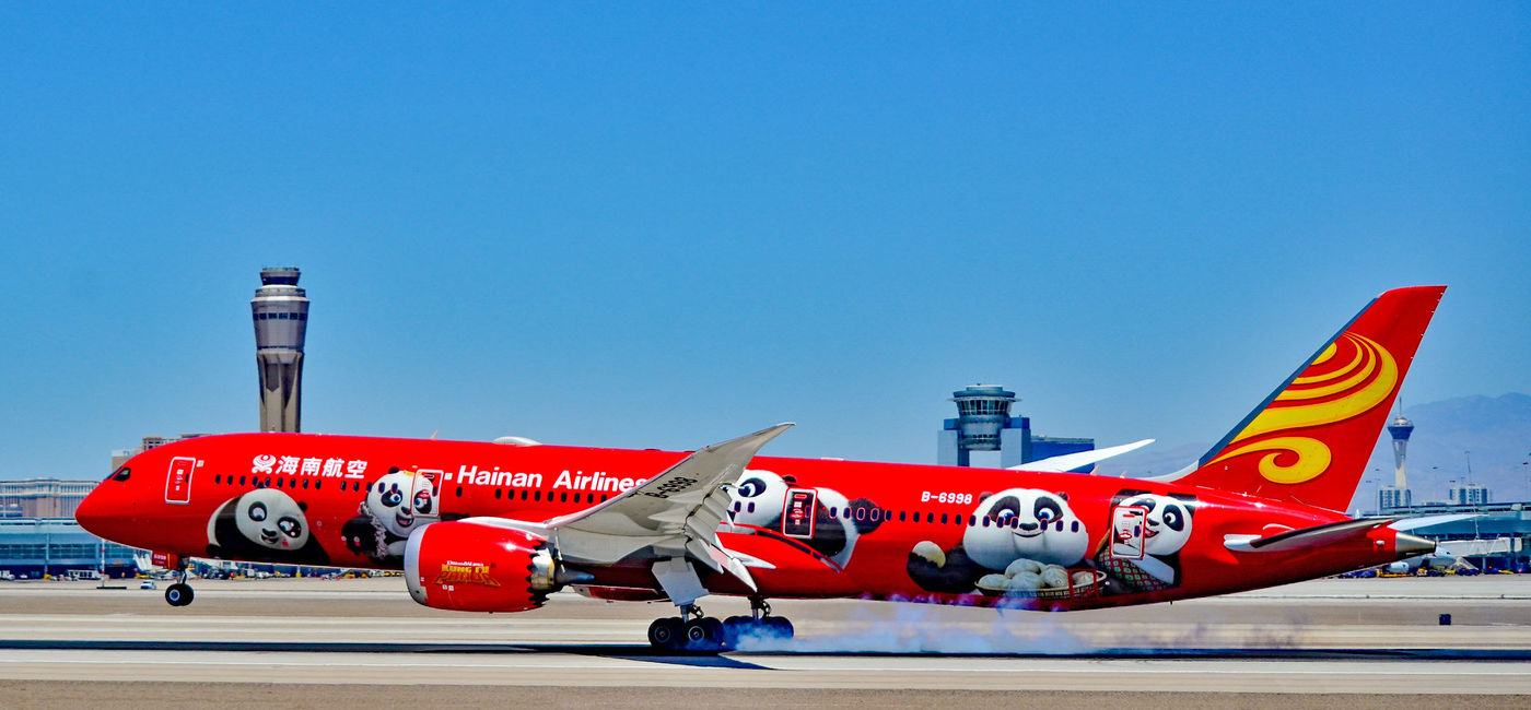 Image: PHOTO: One of Hainan Airlines’ Boeing 787-9 Dreamliners painted with Kung Fu Panda livery. (photo via Flickr/Tomas Del Coro) 