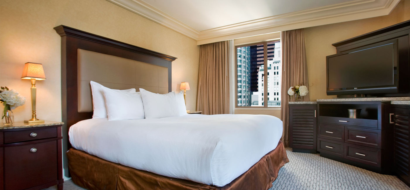 Image: PHOTO: Hilton Checkers renovated guestroom. (photo courtesy Hilton)