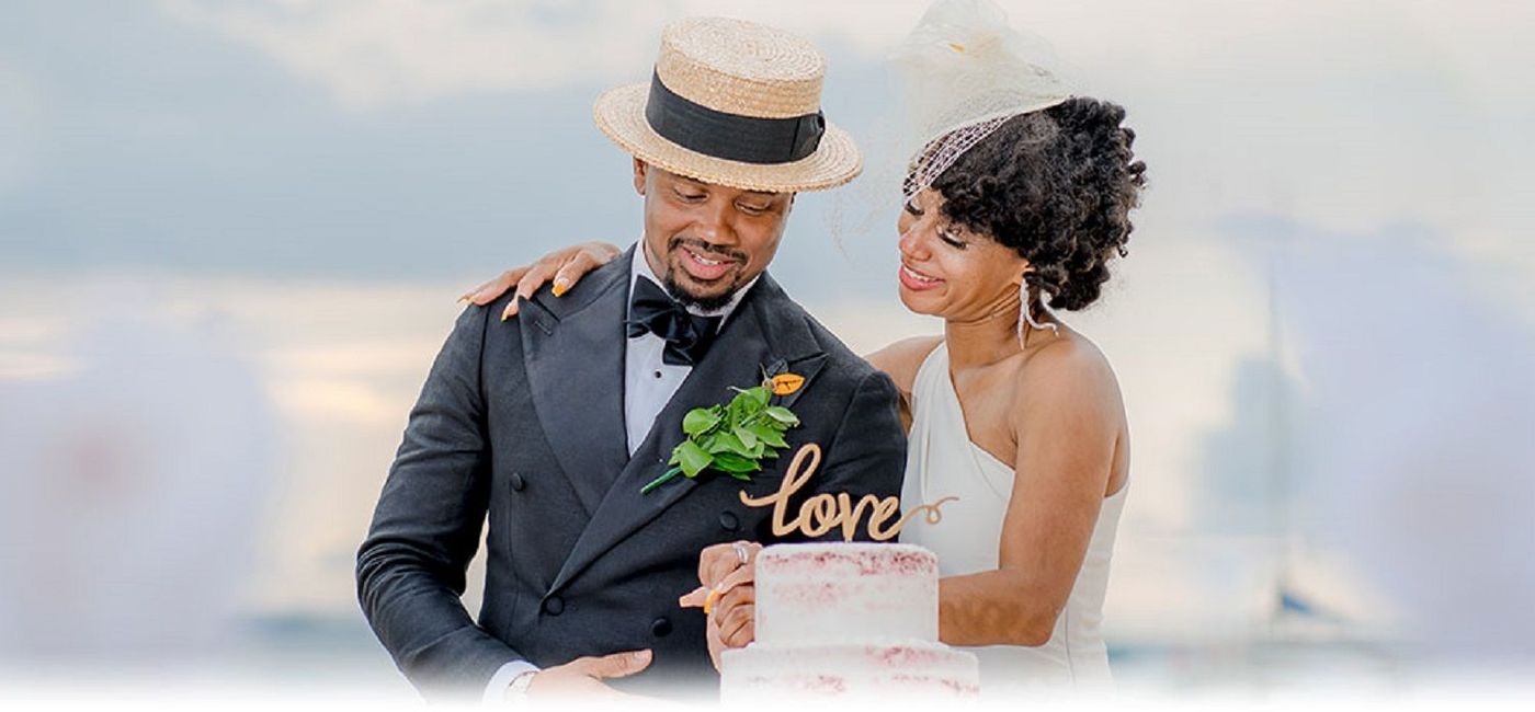 Image: PHOTO: Wedding couple. (photo via Palace Resorts)
