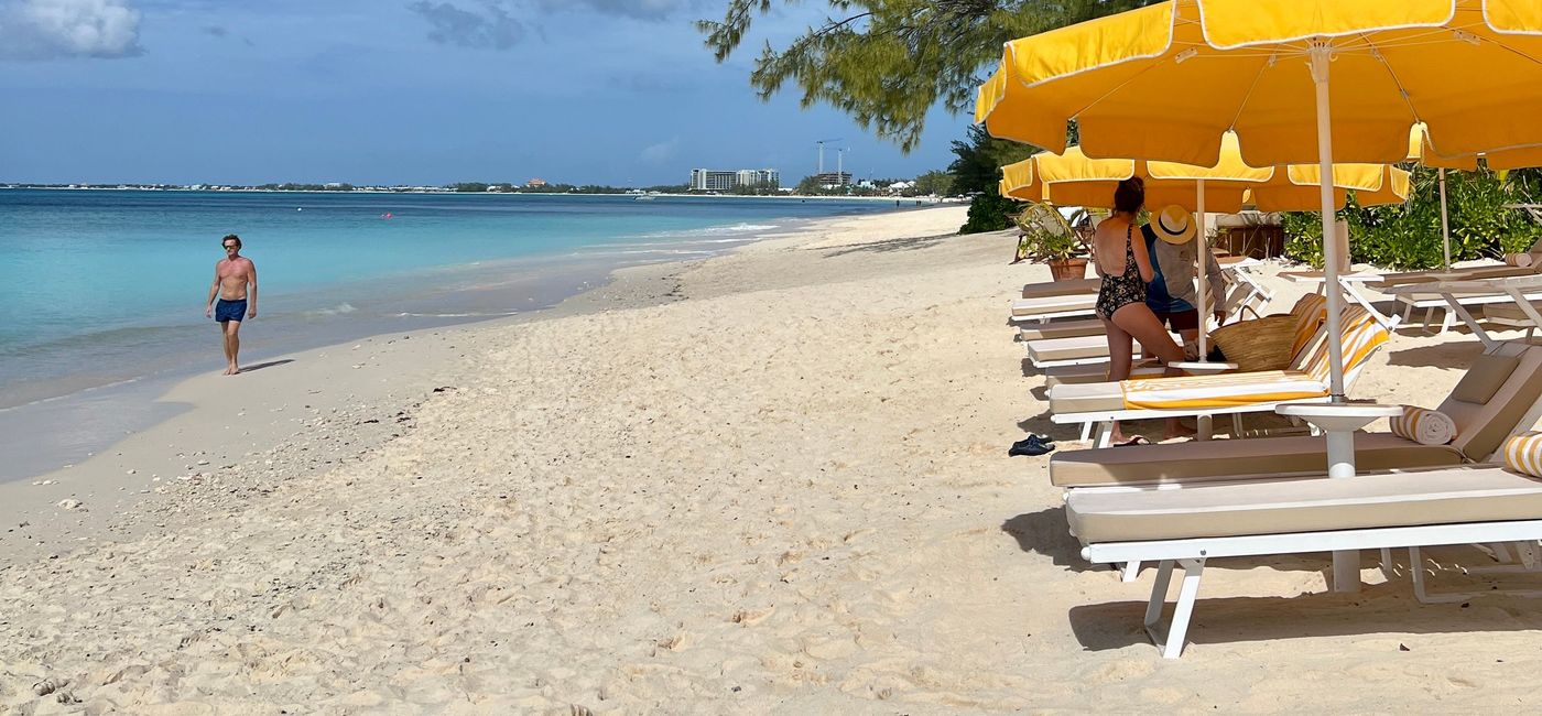 Image: Seven Mile Beach (Photo via Sarah Greaves-Gabbadon)