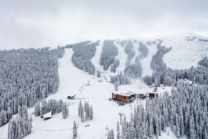 The Aerie, a new mid-mountain lodge at Copper Mountain Copper Mountain, ski resort, ski lodge, ski, snowboard, Colorado, Colorado ski resort, Colorado mountains, Rocky Mountains