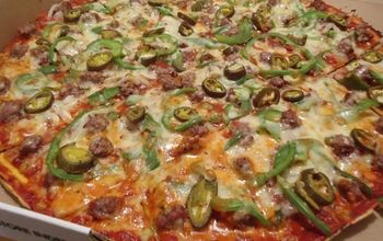 St. Louis-style pizza