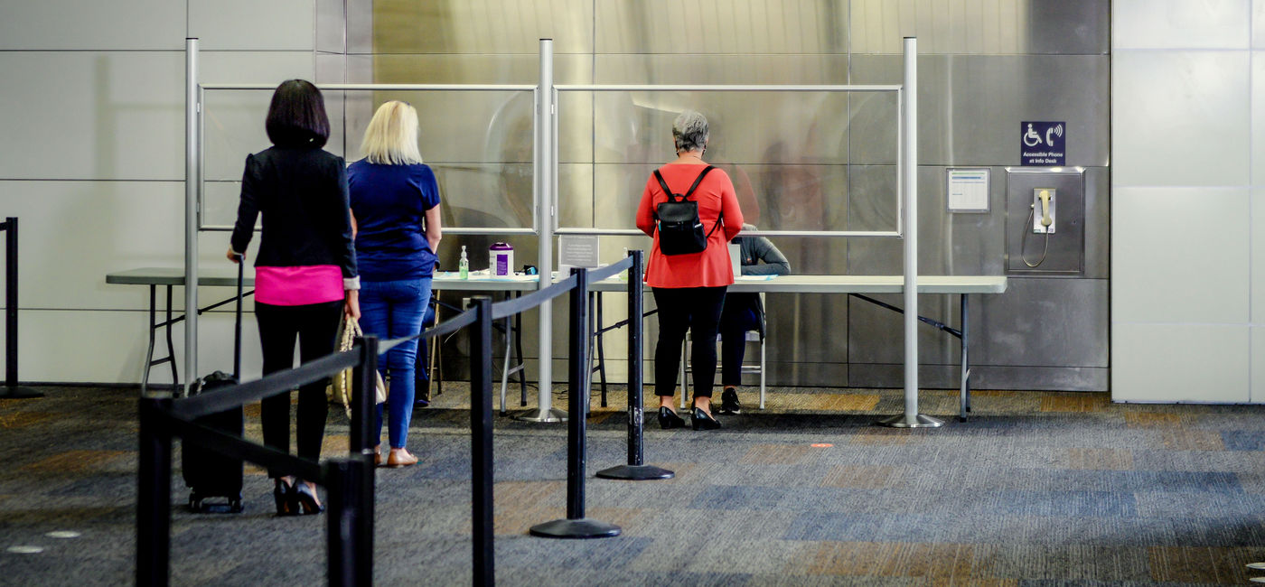 Image: PHOTO: United Airlines' COVID-19 testing program. (photo via United Airlines) (United Airlines Media)