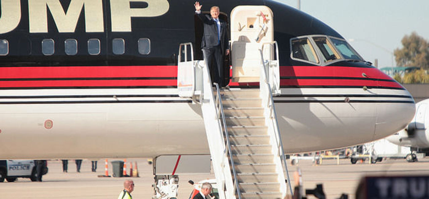 Image: PHOTO: Trump deplaning for a campaign rally in Mesa AZ. (photo via Flickr/Gage Skidmore)