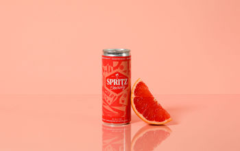 Spritz Society&#39;s Grapefruit premium sparkling cocktail