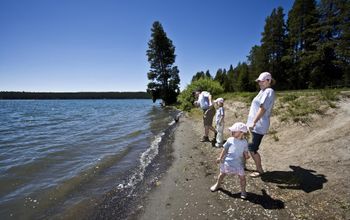 Family on vacation in Yellowstone, Yellowstone National Park