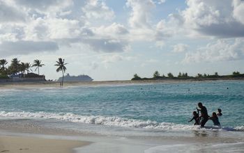 Cruise ship off Nassau