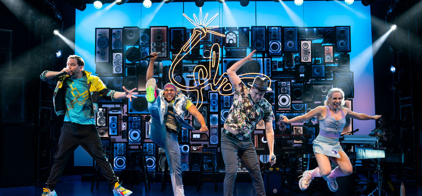 Image: 'Freestyle Love Supreme' performance onstage. (photo via The Venetian Resort Las Vegas)