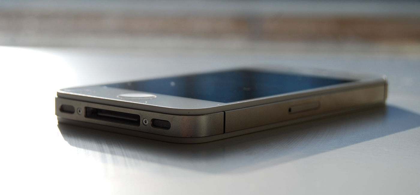 Image: PHOTO: Allianz Global Assistance's new and improved TravelSmart app makes the home screen more powerful than ever. (photo via Flickr/Lea Latumahina)